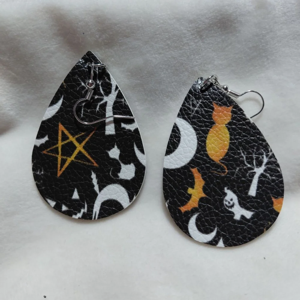 Women's Unbranded Halloween Teardrop Earrings Black White Orange